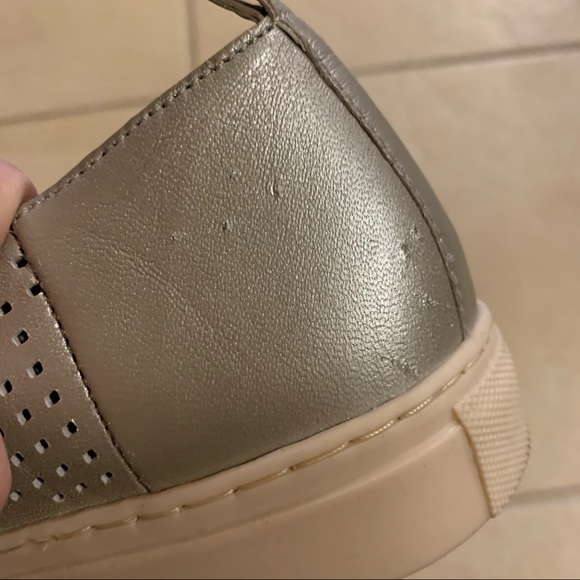 🆕 Hush Puppies Perforated Leather Slip-Ons - Picture 5 of 6